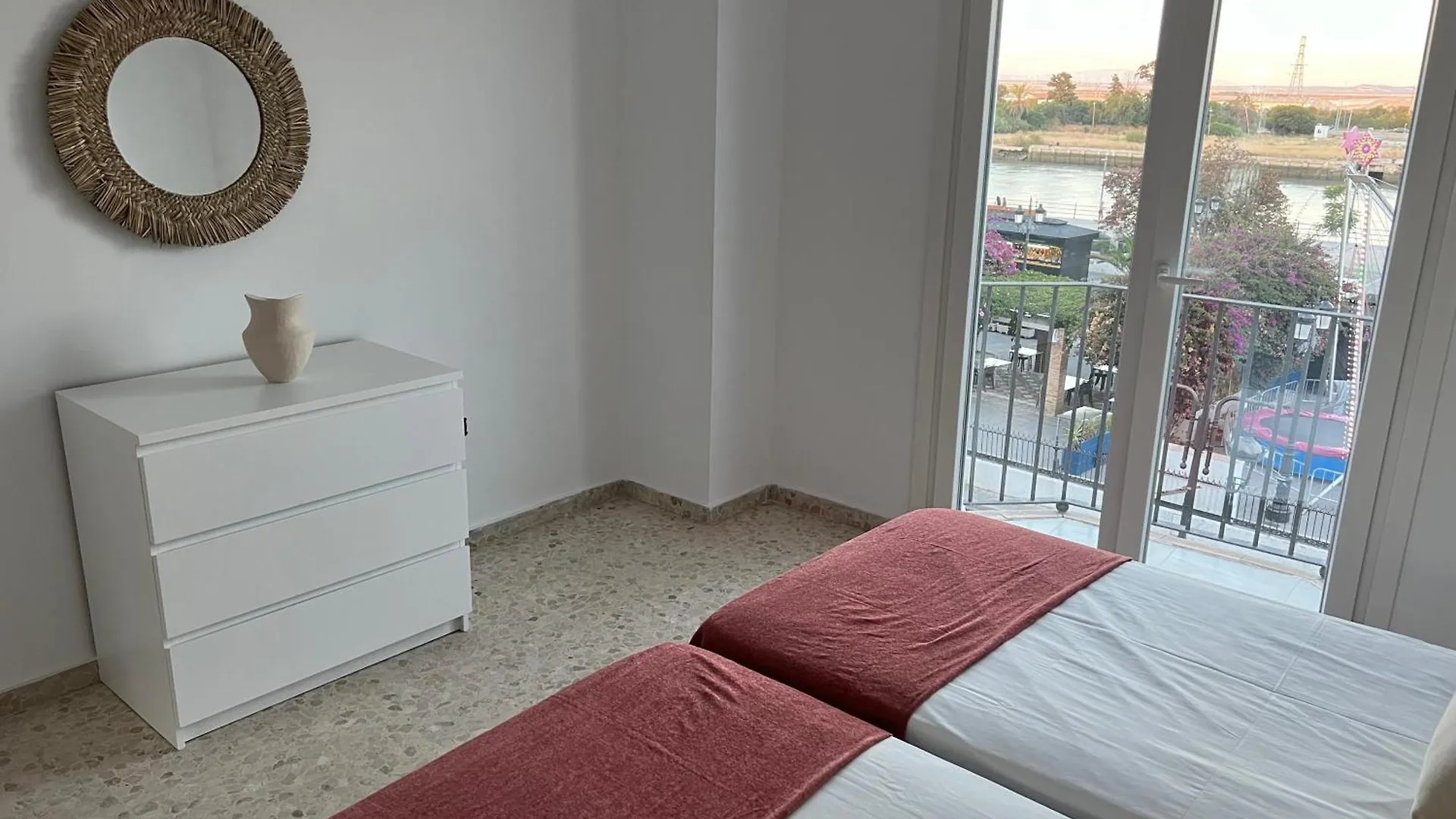 Ginva - Apartamento En Pleno Centro 3 El Puerto de Santa Maria 0*,  Spain
